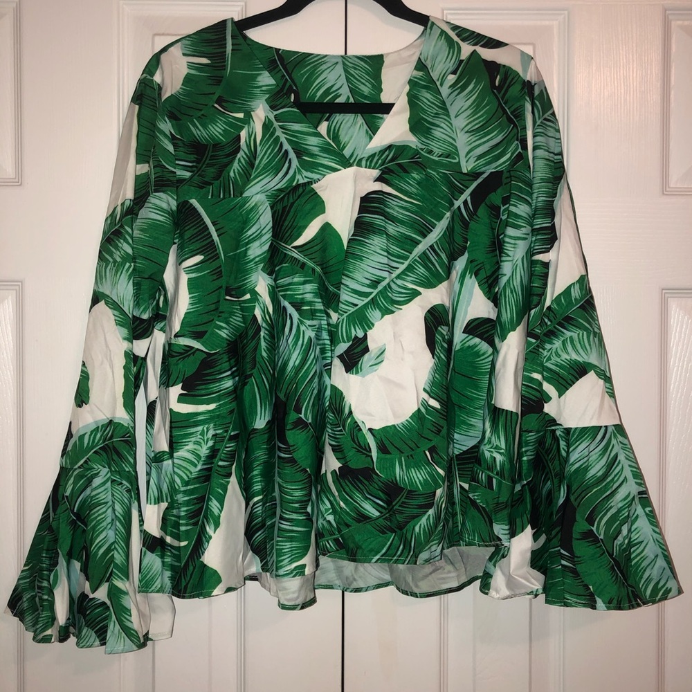 NWOT Palm Leaf Print Bell Sleeve Top